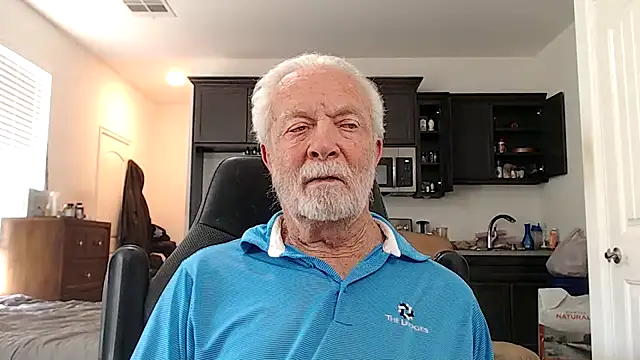 Snapshot of rockpoint69 chatting on 04-29-26, 07:42 rockpoint69 online show from 04-29-26, 07:42