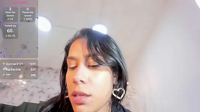 Snapshot of PilarJones_ chatting on 01-08-25, 06:20 PilarJones online show from 01-08-25, 06:20