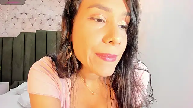 Snapshot of PilarJones_ chatting on 02-03-25, 12:25 PilarJones online show from 02-03-25, 12:25