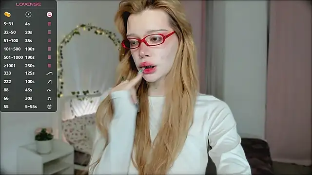 Snapshot of boobsybootie chatting on 03-21-26, 09:29 boobsybootie online show from 03-21-26, 09:29