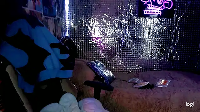 JINX 26 online show from 10-10-25, 01:04