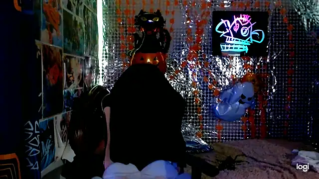 JINX 26 online show from 10-30-25, 02:46