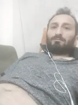 Snapshot of Yaramaz331 chatting on 03-13-25, 01:54 Yaramaz331 online show from 03-13-25, 01:54