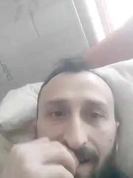 Snapshot of Yaramaz331 chatting on 03-16-25, 02:44 Yaramaz331 online show from 03-16-25, 02:44