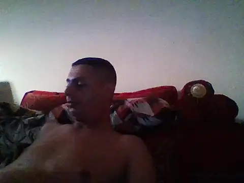 Snapshot of Iml22m chatting on 10-09-25, 05:22 Iml22m online show from 10-09-25, 05:22