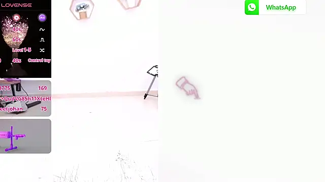 Snapshot of naty_girl_ chatting on 01-05-25, 05:09 naty girl online show from 01-05-25, 05:09