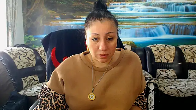 MoistMady online show from 03-18-26, 09:01