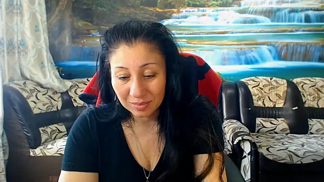 Snapshot of MoistMady chatting on 06-09-26, 06:03 MoistMady online show from 06-09-26, 06:03
