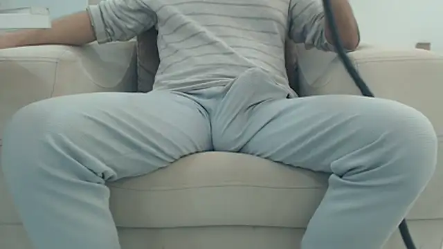 Snapshot of masterxmonster chatting on 02-10-26, 12:37 masterxmonster online show from 02-10-26, 12:37