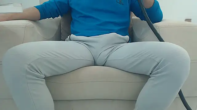 Snapshot of masterxmonster chatting on 02-10-26, 01:04 masterxmonster online show from 02-10-26, 01:04