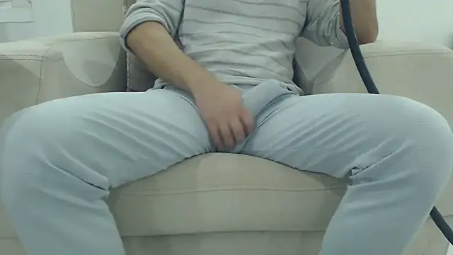 Snapshot of masterxmonster chatting on 03-05-26, 02:07 masterxmonster online show from 03-05-26, 02:07