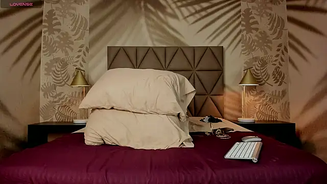 Scarleett 22 online show from 03-19-26, 08:02