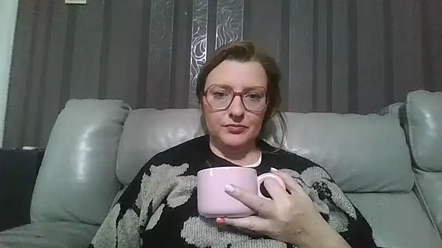 LiquidLeonie online show from 05-09-26, 03:12