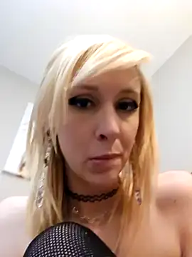 AmethystFoxx online show from 03-12-25, 12:31