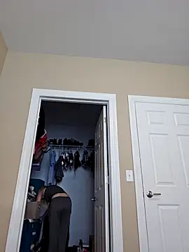 AmethystFoxx online show from 09-29-25, 07:51