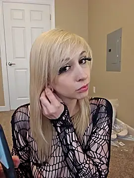 AmethystFoxx online show from 10-08-25, 06:27