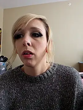 AmethystFoxx online show from 05-06-26, 09:31