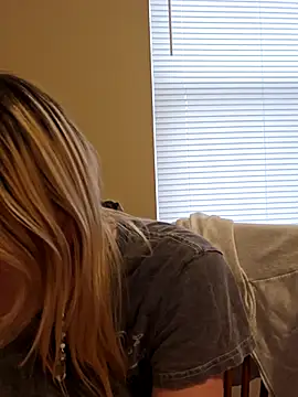 AmethystFoxx online show from 06-11-26, 12:54