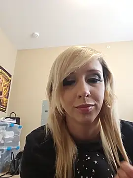 AmethystFoxx online show from 06-24-26, 05:34