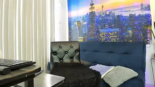 Snapshot of ashleymilf_1 chatting on 03-14-25, 06:07 ashleymilf 1 online show from 03-14-25, 06:07