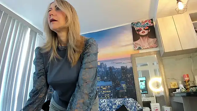 Snapshot of ashleymilf_1 chatting on 09-08-25, 03:22 ashleymilf 1 online show from 09-08-25, 03:22