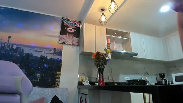 Snapshot of ashleymilf_1 chatting on 10-13-25, 02:17 ashleymilf 1 online show from 10-13-25, 02:17