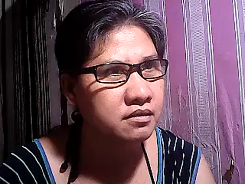 sweetsosie18 online show from 03-10-25, 10:04