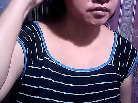 sweetsosie18 online show from 10-13-25, 04:07