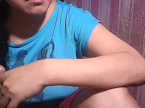 sweetsosie18 online show from 11-10-25, 10:14