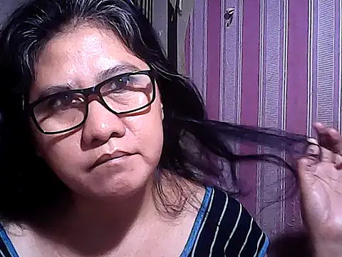 sweetsosie18 online show from 11-21-25, 06:01