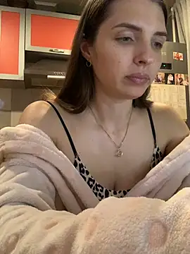 Snapshot of SeducingYoghourt chatting on 12-10-24, 04:38 SeducingYoghourt online show from 12-10-24, 04:38