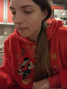 Snapshot of SeducingYoghourt chatting on 12-18-24, 03:00 SeducingYoghourt online show from 12-18-24, 03:00