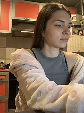 Snapshot of SeducingYoghourt chatting on 12-27-24, 04:21 SeducingYoghourt online show from 12-27-24, 04:21