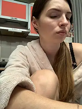 Snapshot of SeducingYoghourt chatting on 01-28-25, 04:19 SeducingYoghourt online show from 01-28-25, 04:19