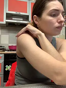 Snapshot of SeducingYoghourt chatting on 02-16-25, 04:32 SeducingYoghourt online show from 02-16-25, 04:32