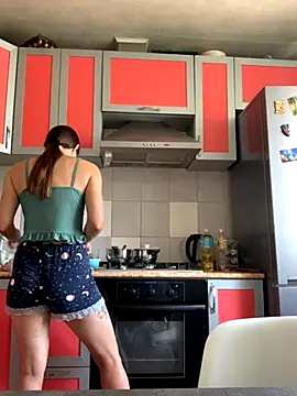 Snapshot of SeducingYoghourt chatting on 09-24-25, 11:24 SeducingYoghourt online show from 09-24-25, 11:24