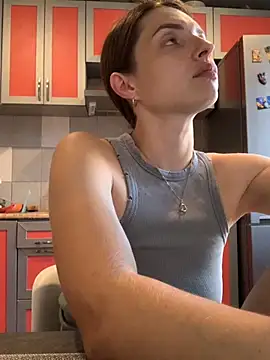 Snapshot of SeducingYoghourt chatting on 09-25-25, 02:54 SeducingYoghourt online show from 09-25-25, 02:54