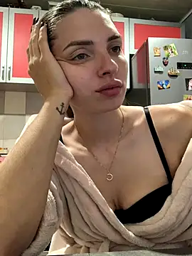 Snapshot of SeducingYoghourt chatting on 10-10-25, 03:00 SeducingYoghourt online show from 10-10-25, 03:00