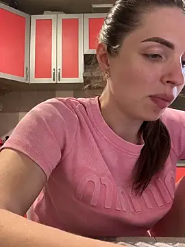 SeducingYoghourt online show from 05-12-26, 04:48