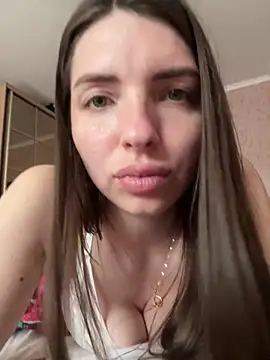 SeducingYoghourt online show from 05-18-26, 07:58