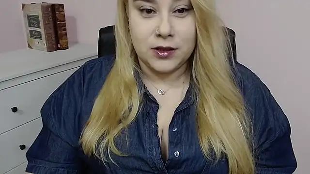 XgloryHAILEY online show from 03-18-25, 10:26