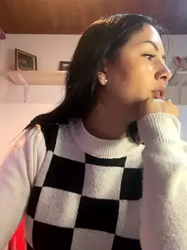 Snapshot of MadisonCambel chatting on 02-05-25, 08:25 MadisonCambel online show from 02-05-25, 08:25