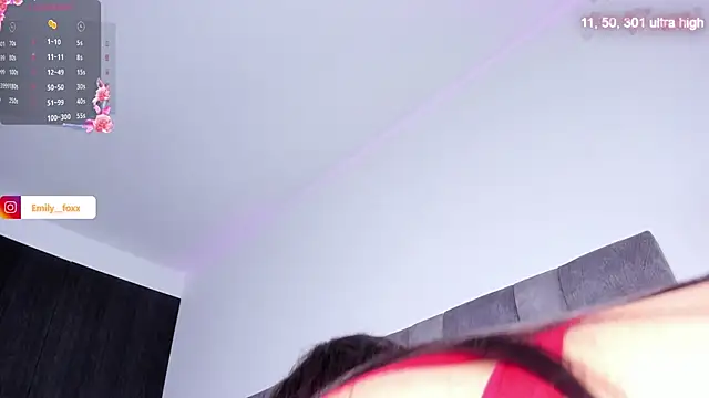 Snapshot of emily_fox1 chatting on 02-14-26, 10:34 emily fox1 online show from 02-14-26, 10:34