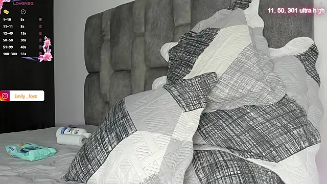 Snapshot of emily_fox1 chatting on 02-23-26, 10:34 emily fox1 online show from 02-23-26, 10:34