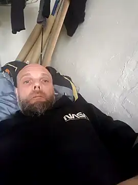 Snapshot of Ladyshaker82 chatting on 02-26-25, 12:25 Ladyshaker82 online show from 02-26-25, 12:25