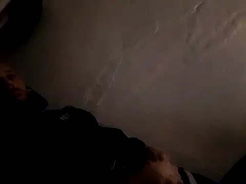 Snapshot of Ladyshaker82 chatting on 02-27-25, 01:38 Ladyshaker82 online show from 02-27-25, 01:38