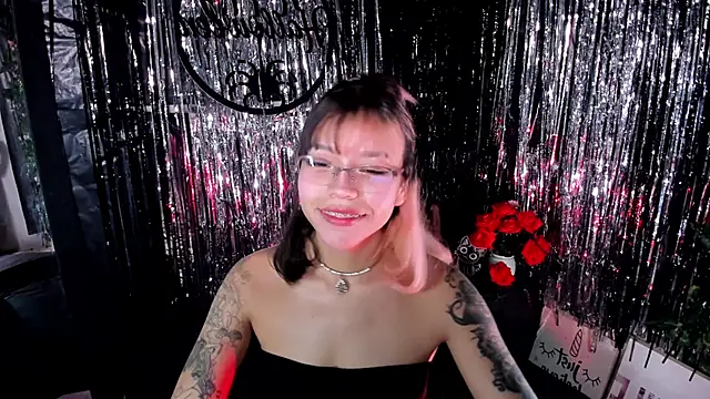 Snapshot of katalina_garcia chatting on 11-02-25, 10:01 katalina garcia online show from 11-02-25, 10:01