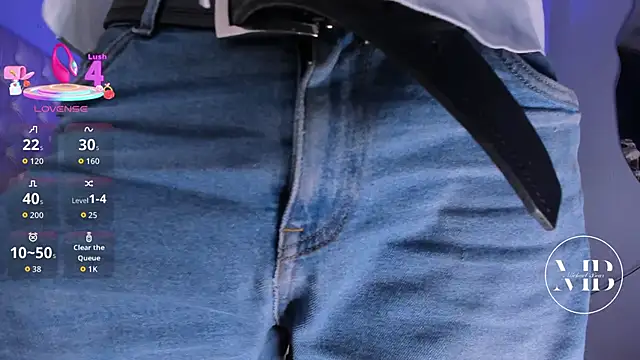 MichaelBear  online show from 10-26-25, 04:46