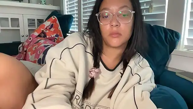 dreamyriri online show from 05-27-26, 02:14