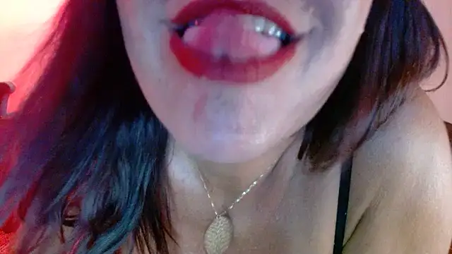 Linda1975 online show from 01-14-26, 11:20